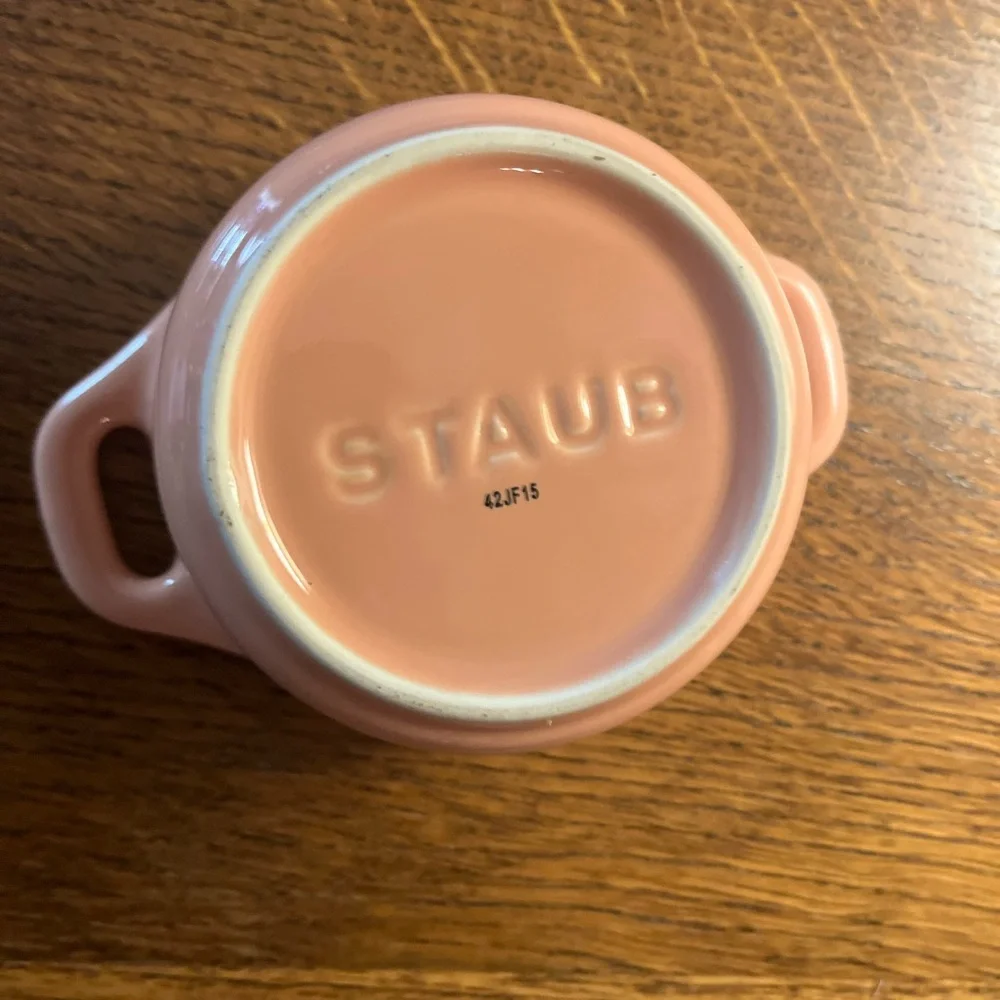 Staub Stoneware Mini La Cotte Pastel Peach 🍑 - Picture 6 of 6